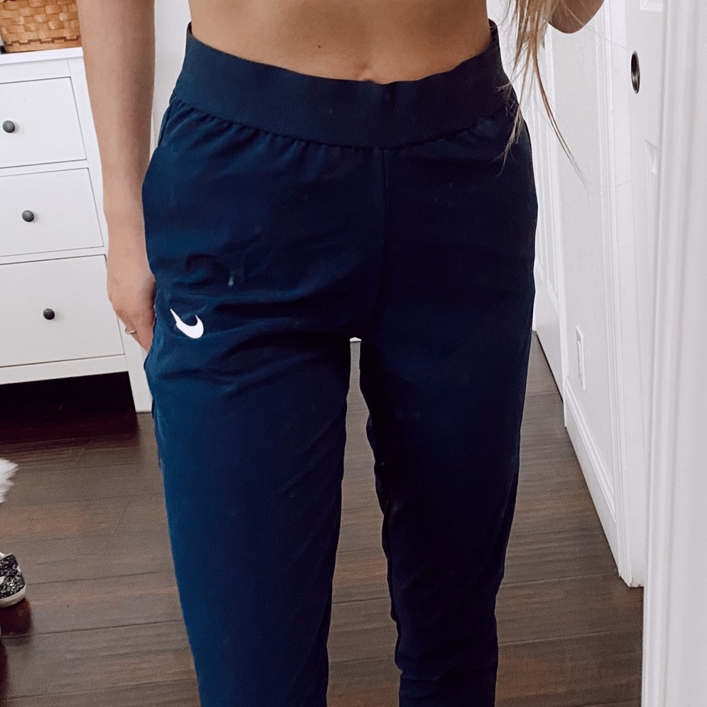 NIKE joggers